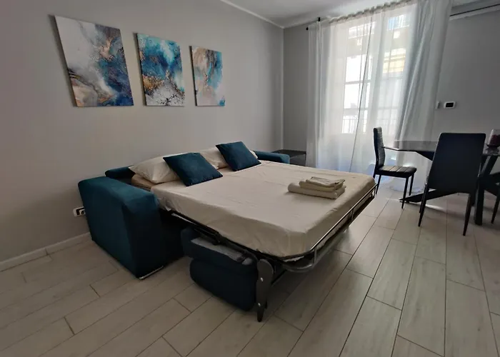 Delph\'S House